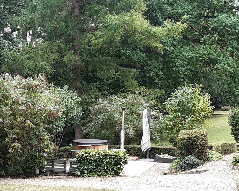 Bain nordique extérieur - Domaine des Monts de la Baie